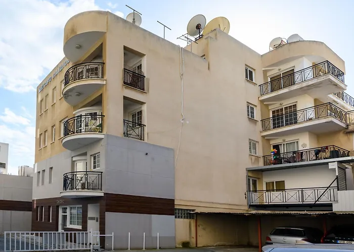 Julian 2 Bed Apartment