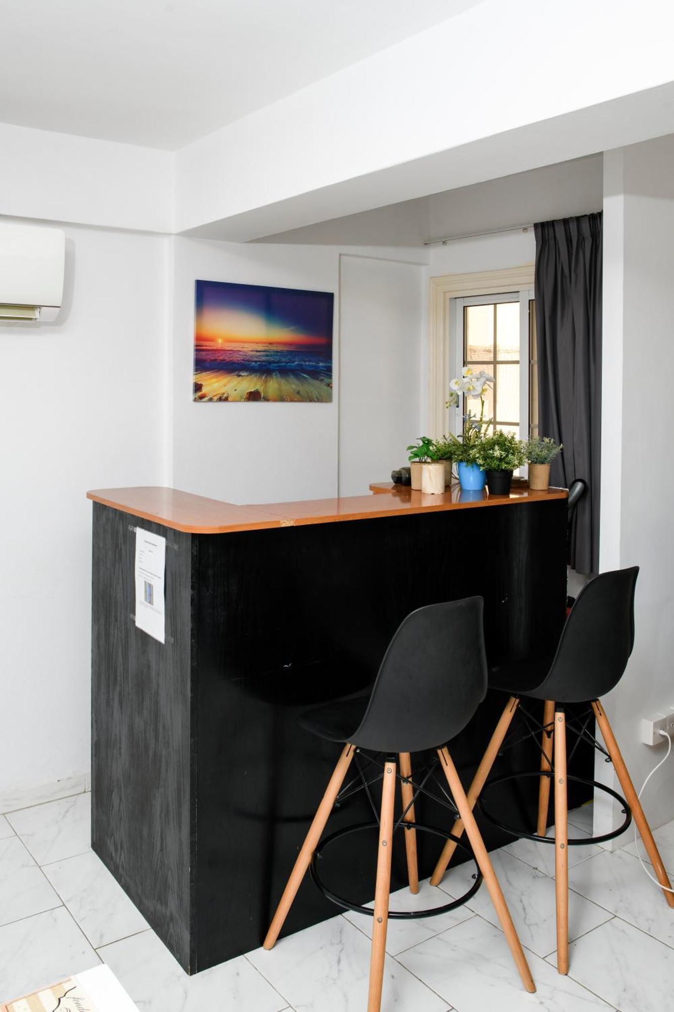 Julian 2 Bed Apartment
